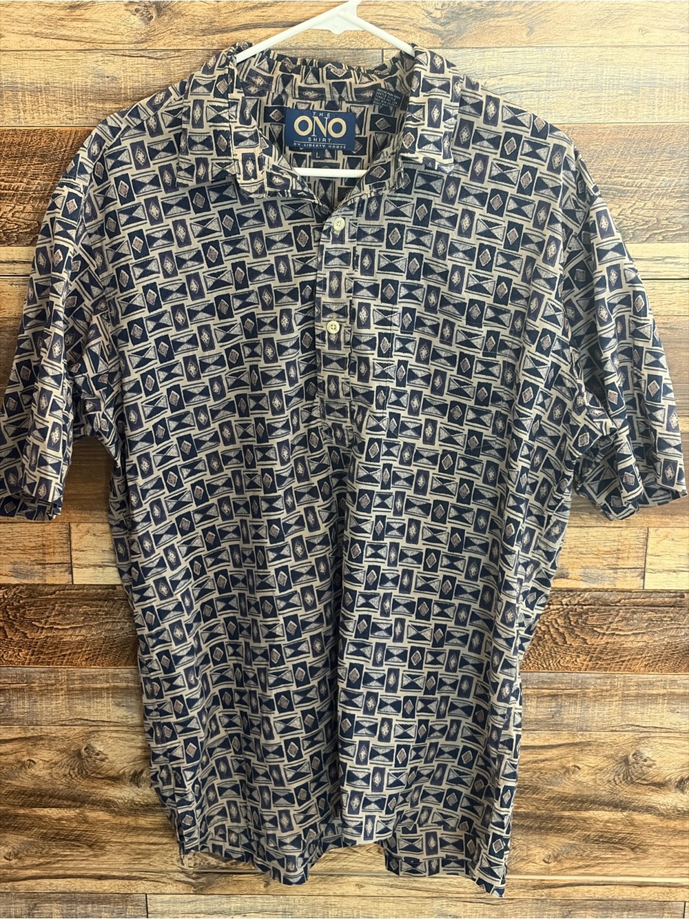 On Running Navy and Cream Geometric Print Polo